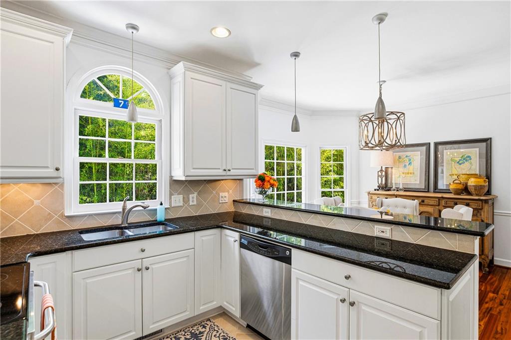 12 Honour Avenue NW Unit 7