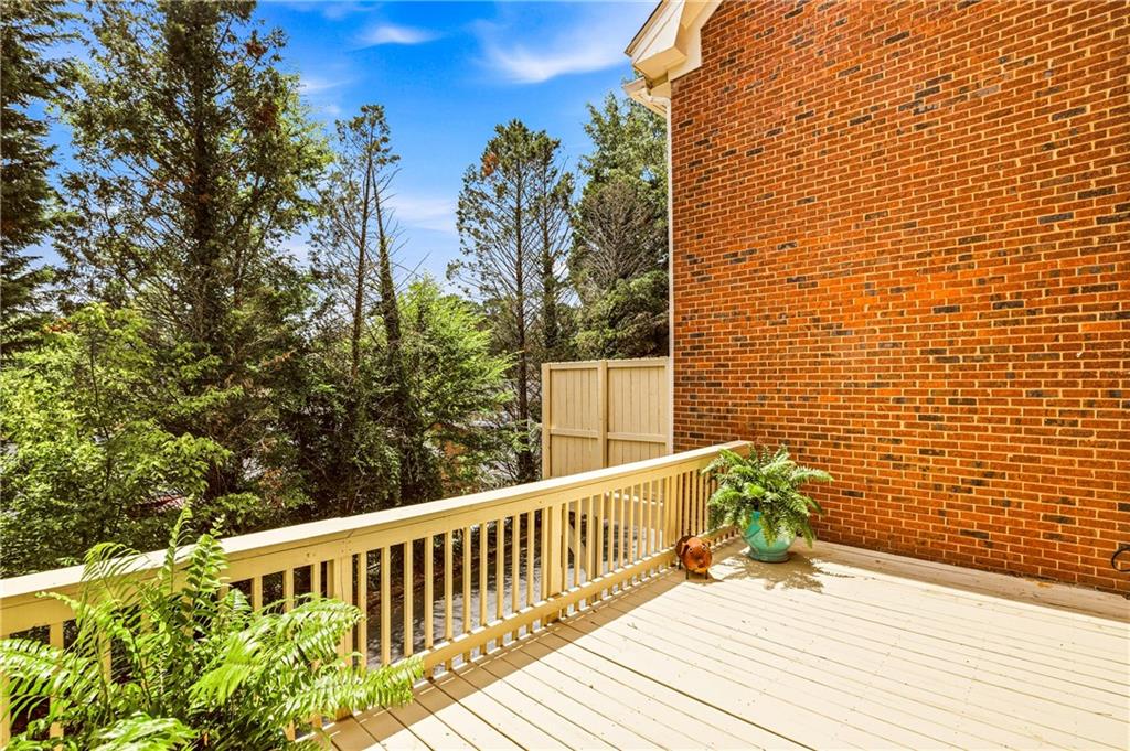 12 Honour Avenue NW Unit 7