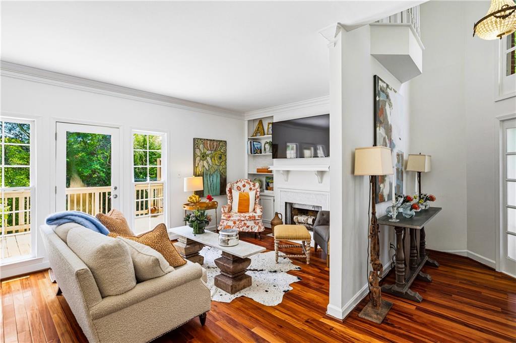 12 Honour Avenue NW Unit 7