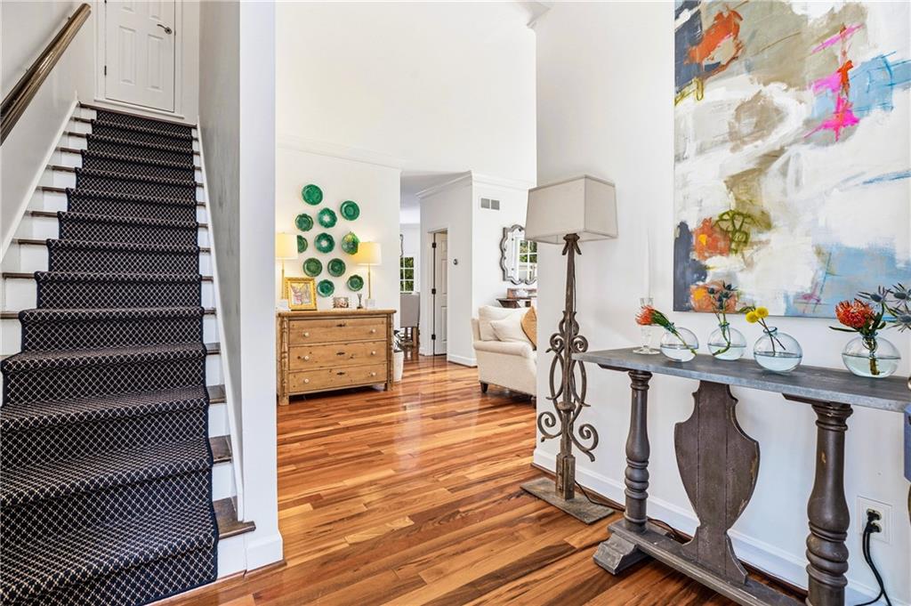 12 Honour Avenue NW Unit 7