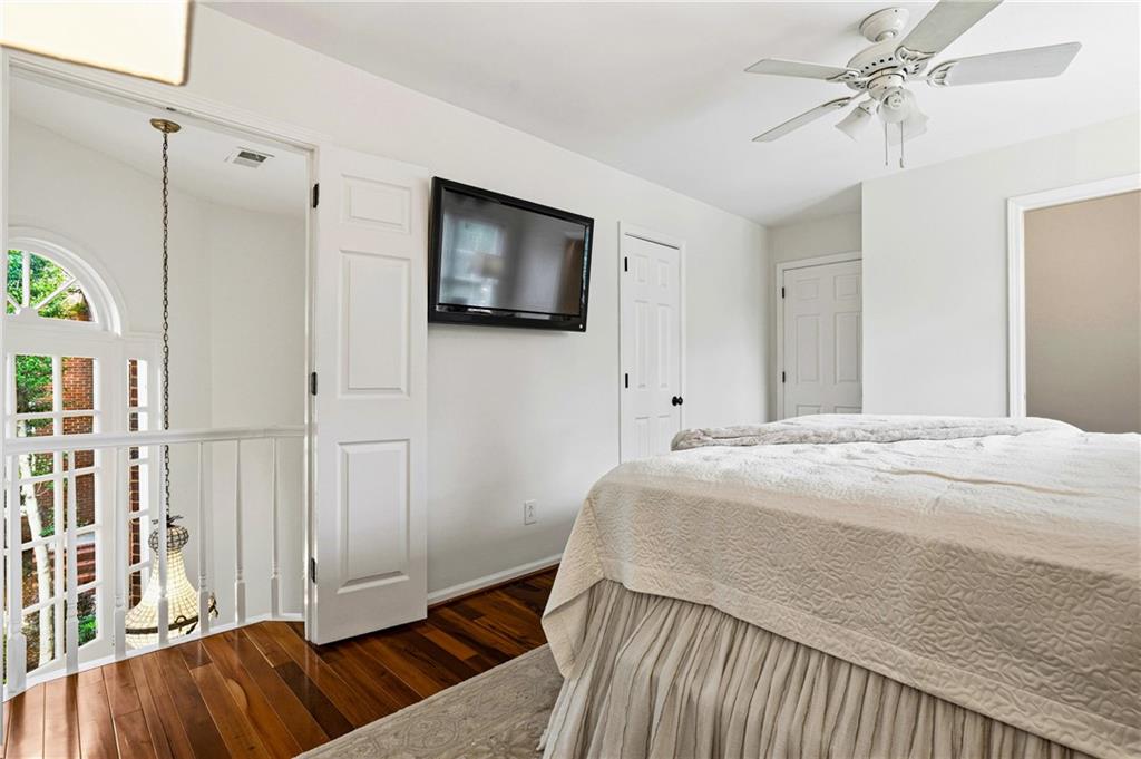 12 Honour Avenue NW Unit 7