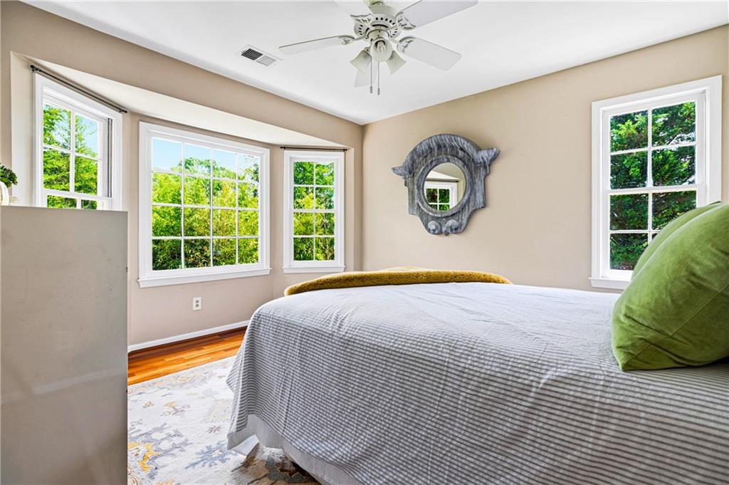 12 Honour Avenue NW Unit 7