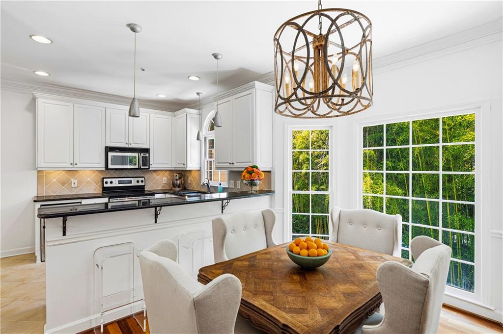 12 Honour Avenue NW Unit 7