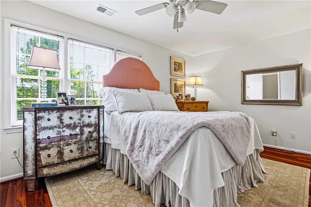 12 Honour Avenue NW Unit 7