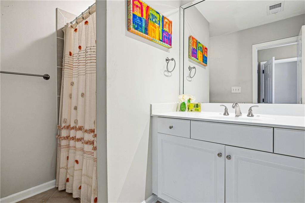 12 Honour Avenue NW Unit 7