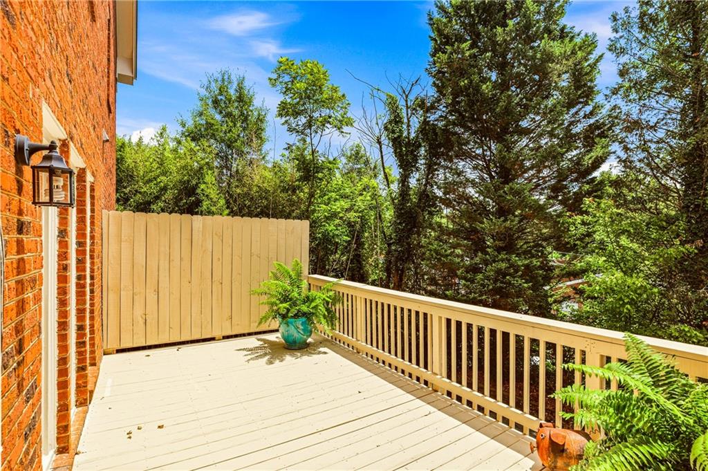 12 Honour Avenue NW Unit 7