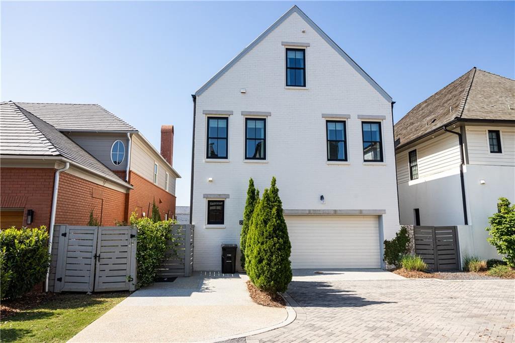 205 Kelmscott Lane