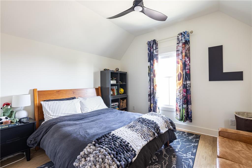 205 Kelmscott Lane