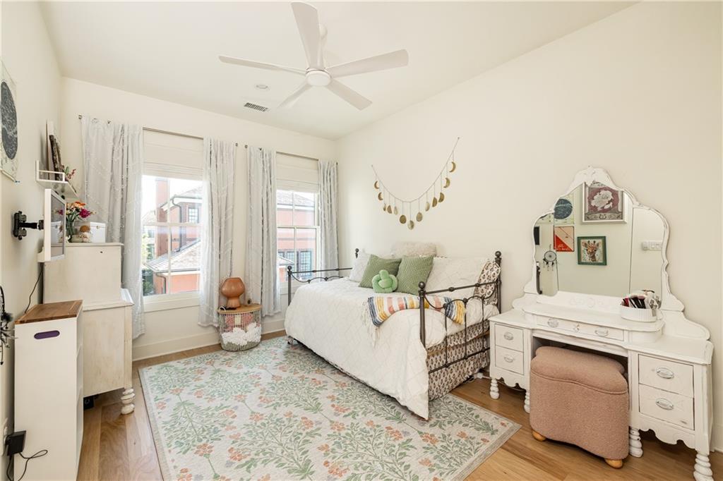 205 Kelmscott Lane