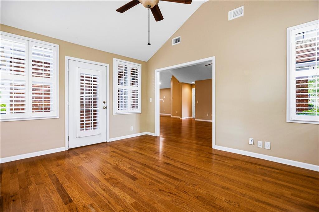 3783 Vineyards Lake Circle NW Unit 21