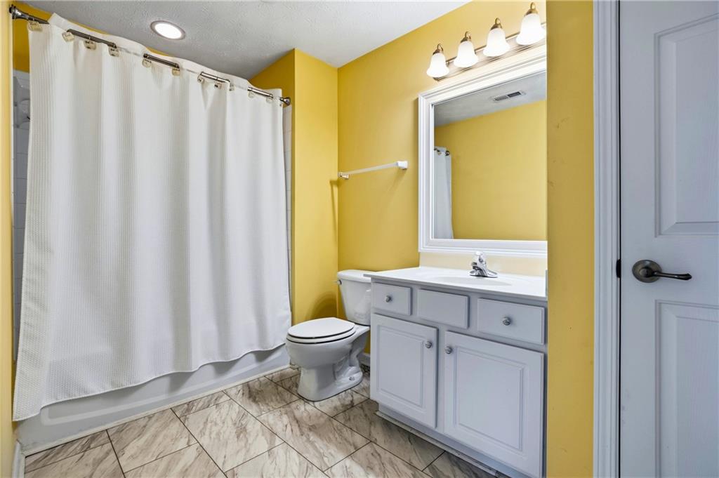 3783 Vineyards Lake Circle NW Unit 21