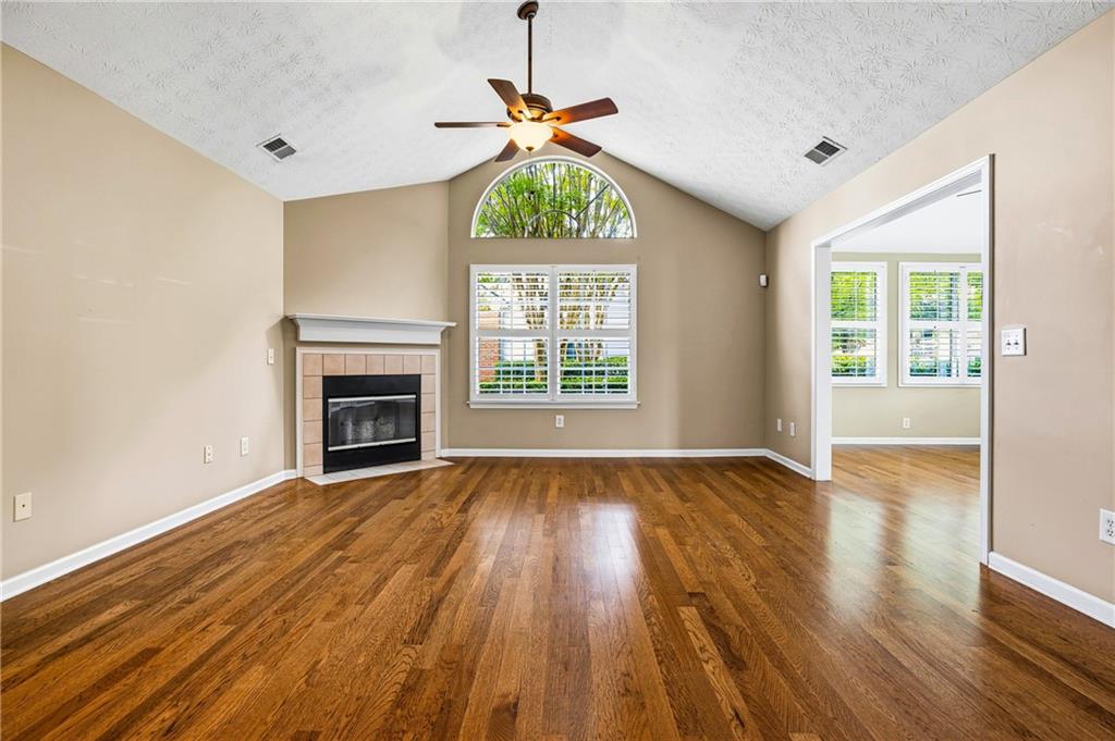 3783 Vineyards Lake Circle NW Unit 21