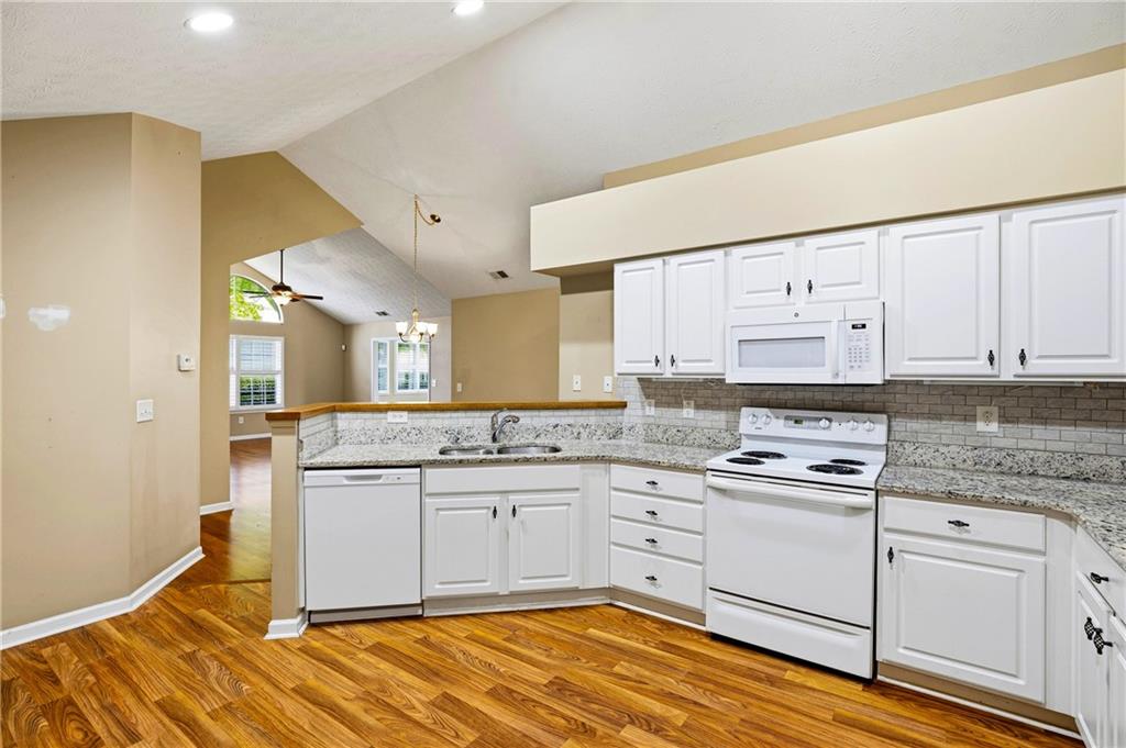 3783 Vineyards Lake Circle NW Unit 21