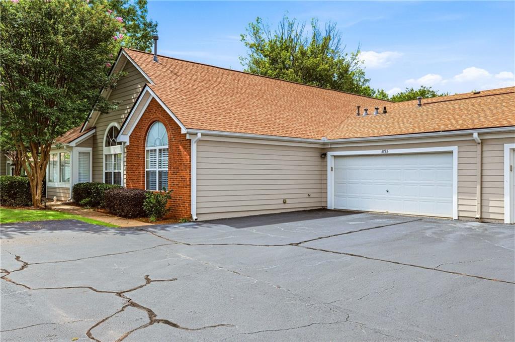 3783 Vineyards Lake Circle NW Unit 21