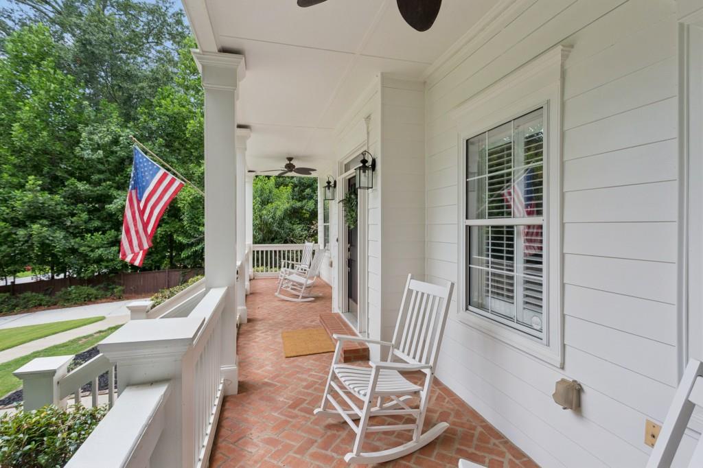 1875 La Dawn Lane NW
