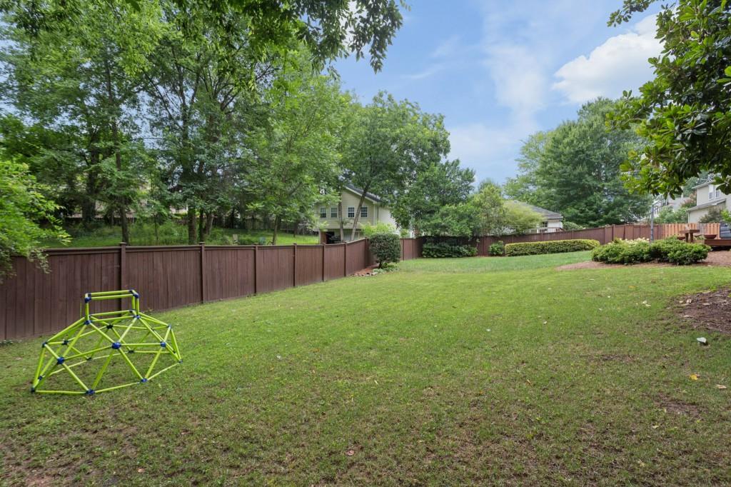 1875 La Dawn Lane NW
