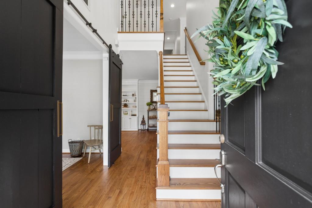 1875 La Dawn Lane NW