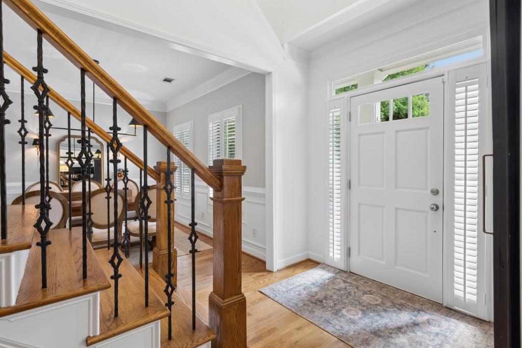 1875 La Dawn Lane NW