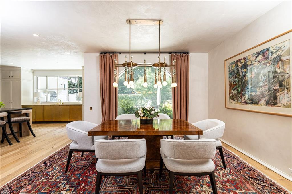 300 Blackland Road NW