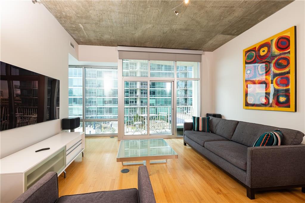 943 Peachtree Street NE Unit 902