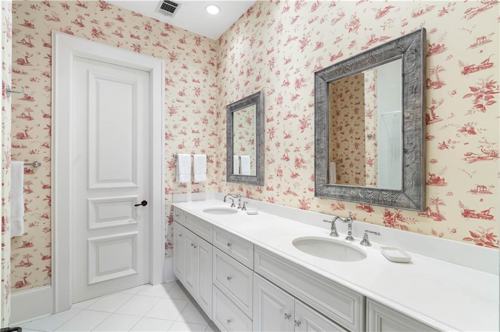 675 W Paces Ferry Unit #10 Road NW