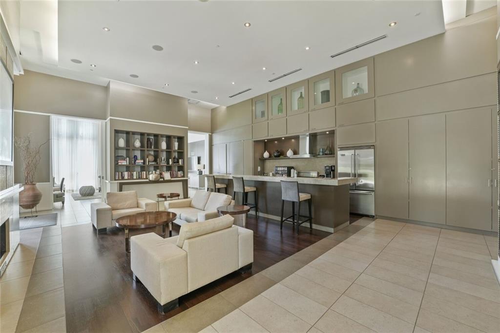 1820 Peachtree Street NW Unit 811