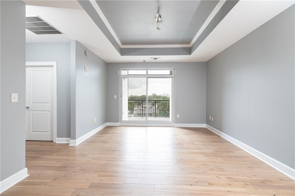 325 E Paces Ferry Road NE Unit 706