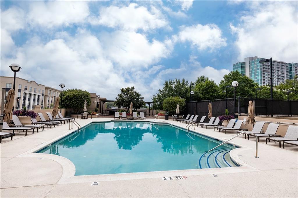 325 E Paces Ferry Road NE Unit 706