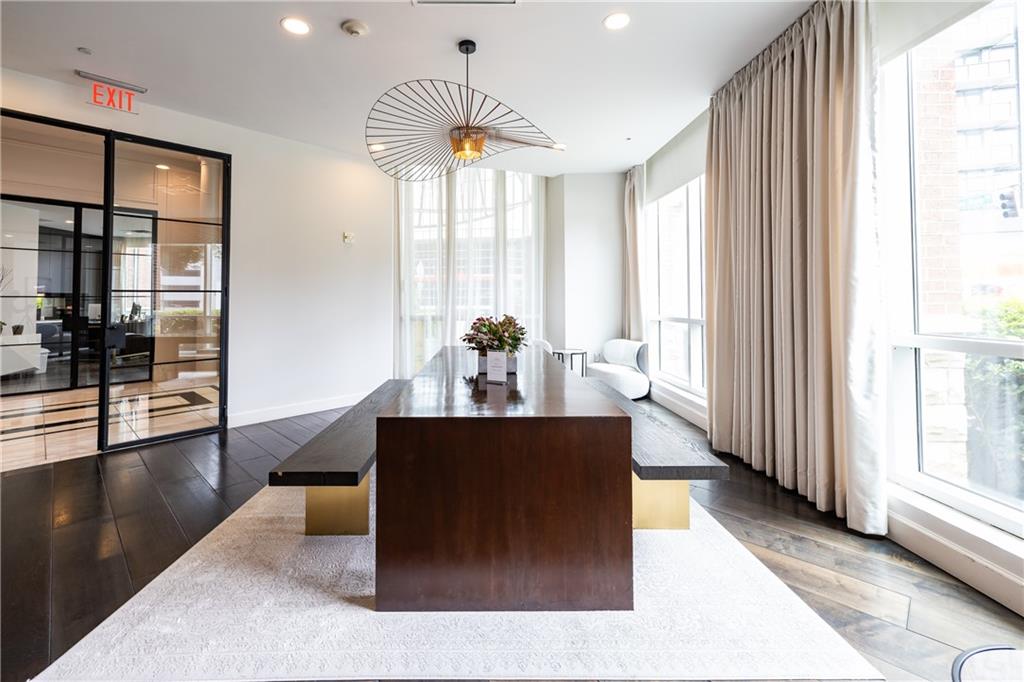 325 E Paces Ferry Road NE Unit 706