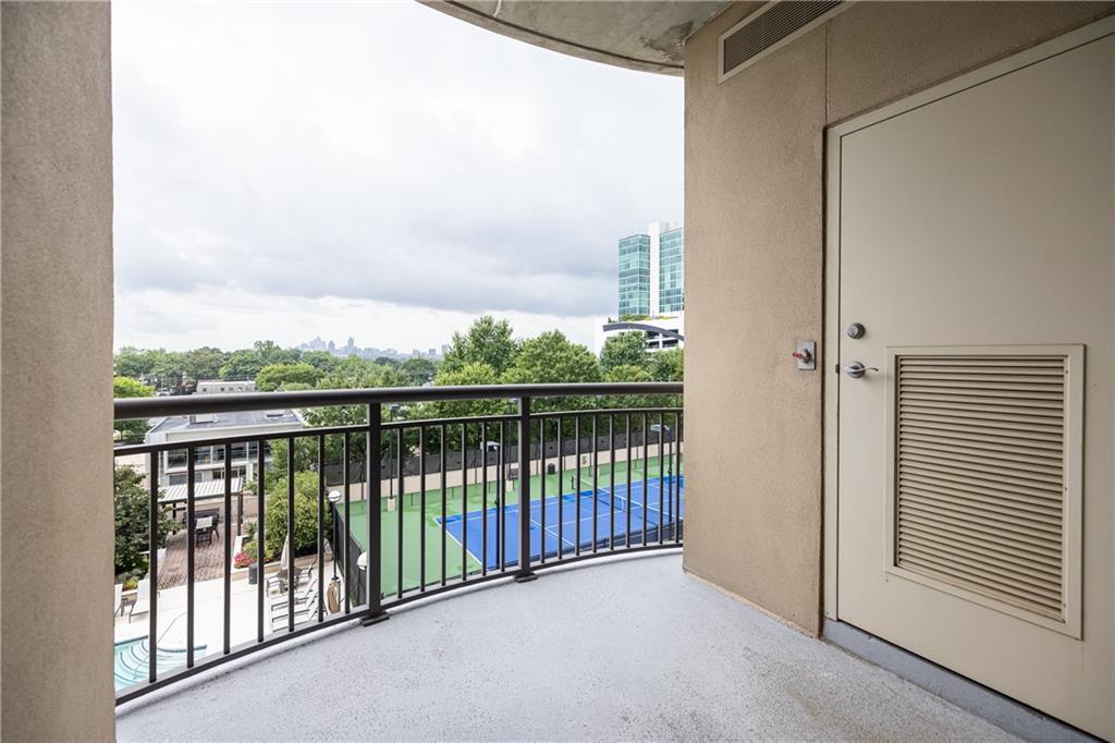 325 E Paces Ferry Road NE Unit 706