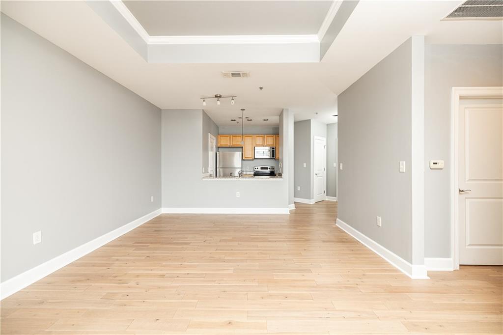 325 E Paces Ferry Road NE Unit 706