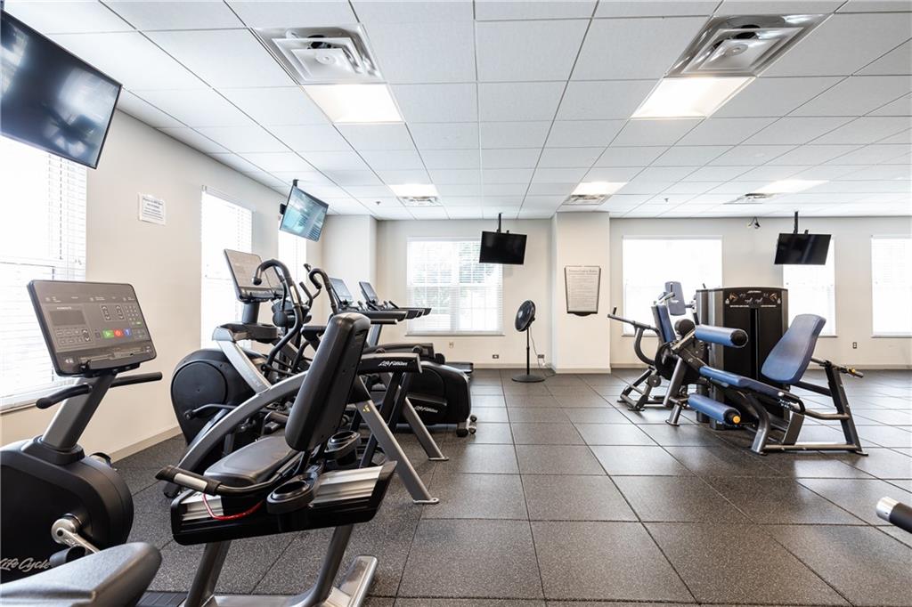 325 E Paces Ferry Road NE Unit 706