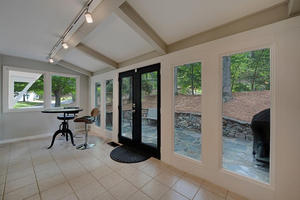 305 River Knoll Drive