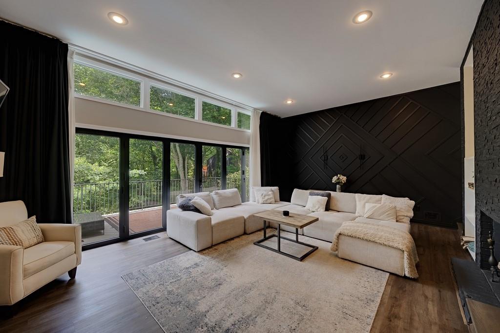 305 River Knoll Drive