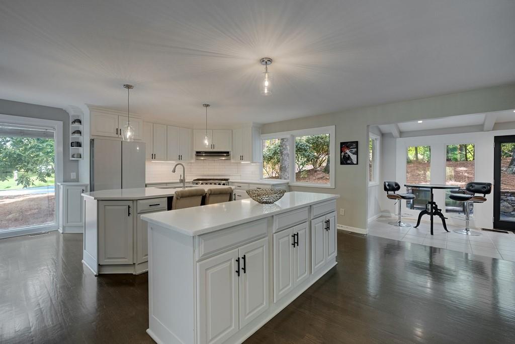 305 River Knoll Drive