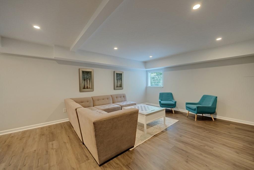 305 River Knoll Drive