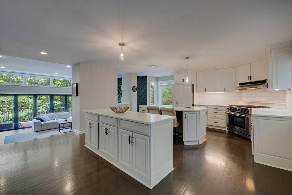 305 River Knoll Drive