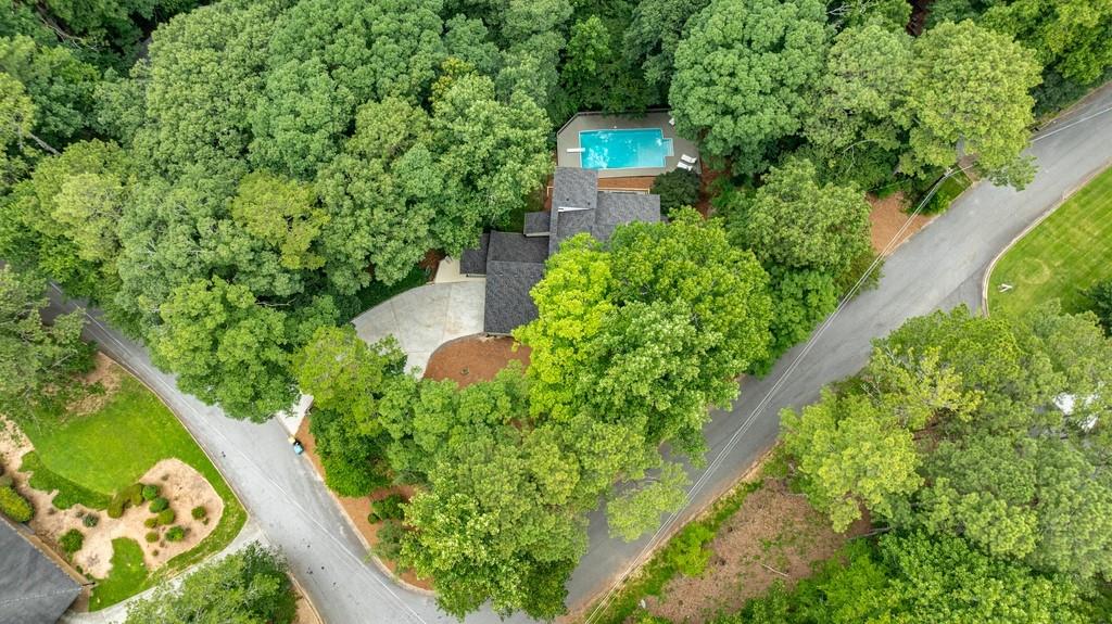 305 River Knoll Drive