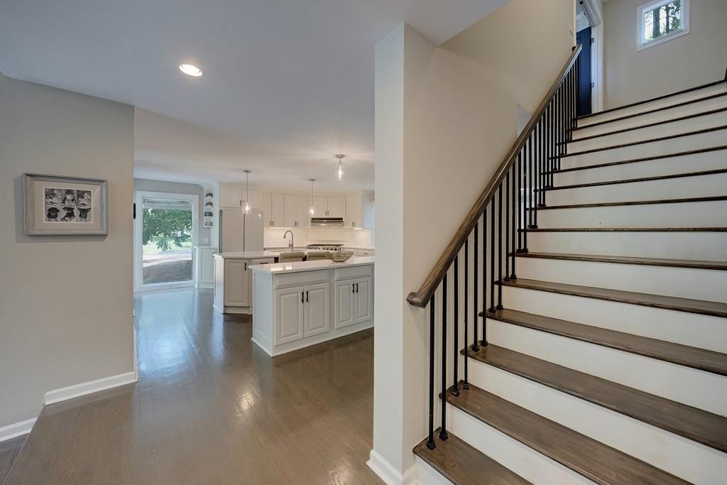 305 River Knoll Drive