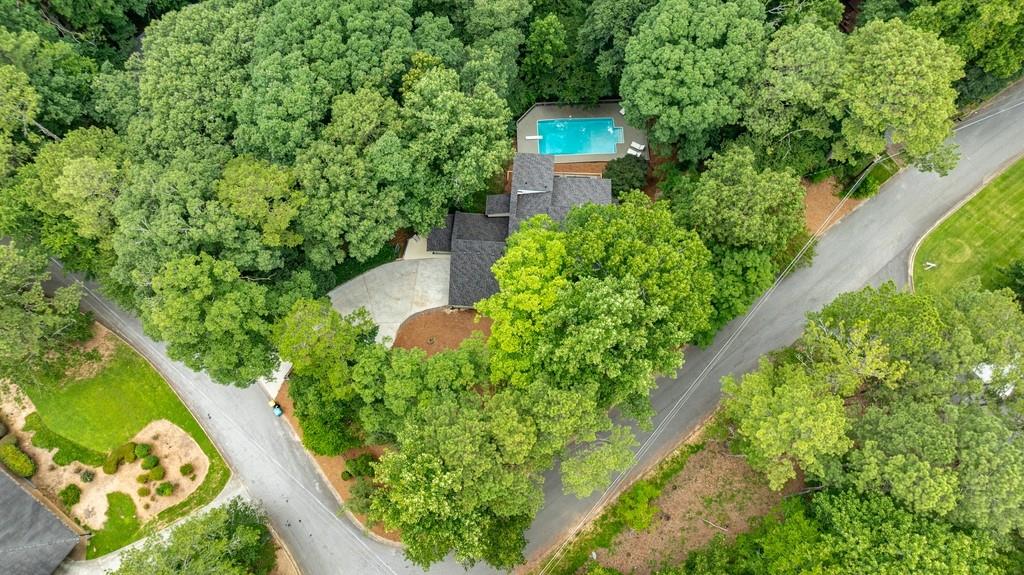 305 River Knoll Drive