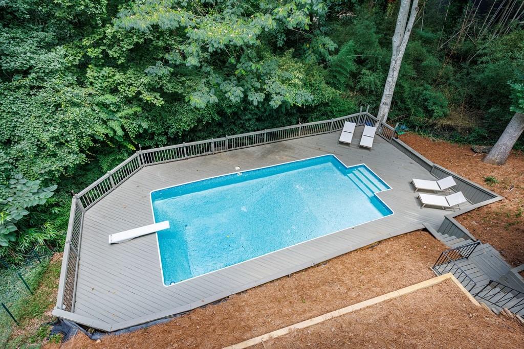 305 River Knoll Drive