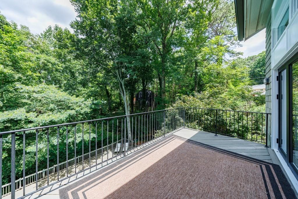 305 River Knoll Drive