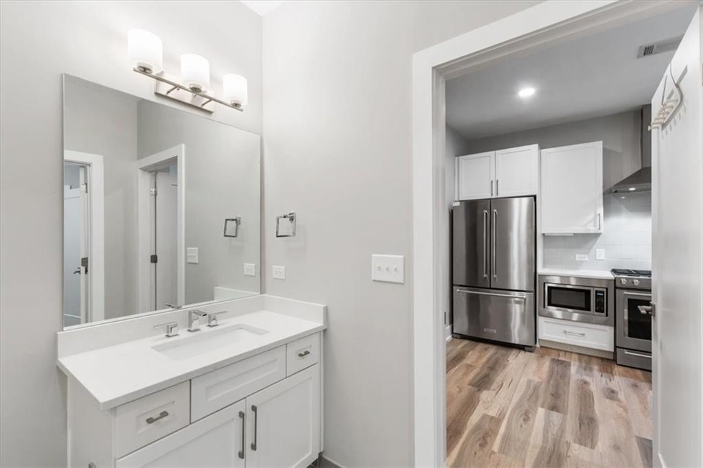 22 Airline Street NE Unit 106
