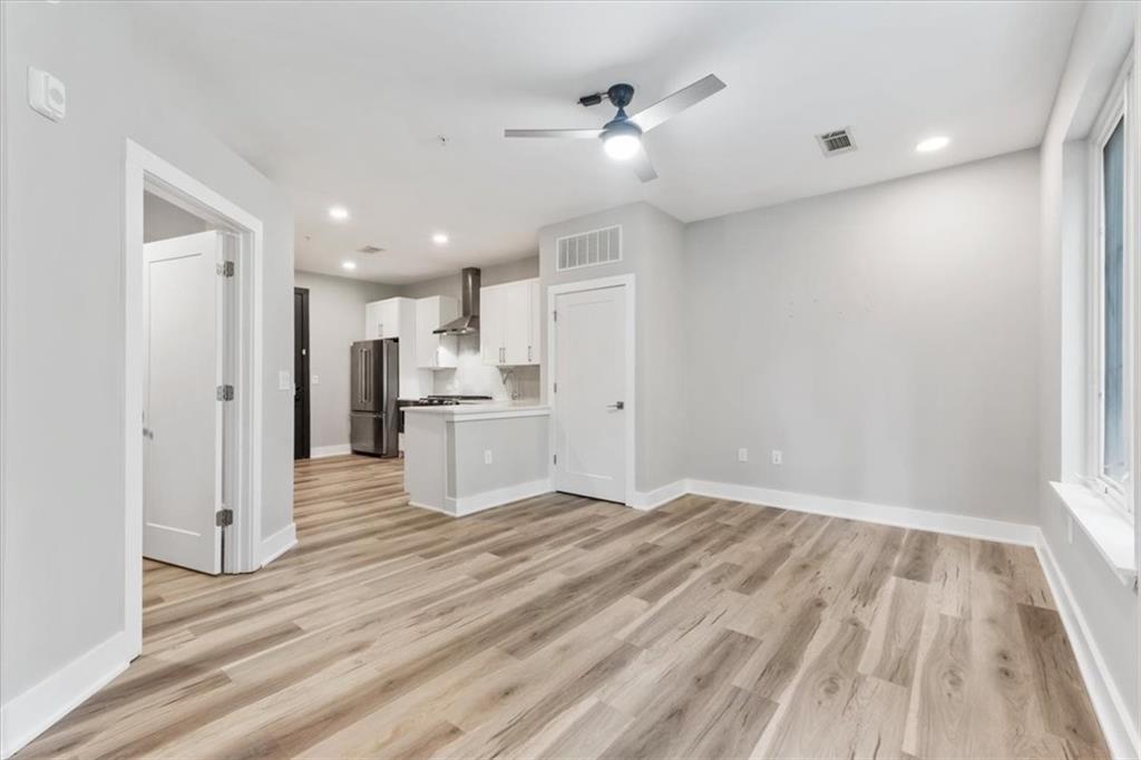 22 Airline Street NE Unit 106