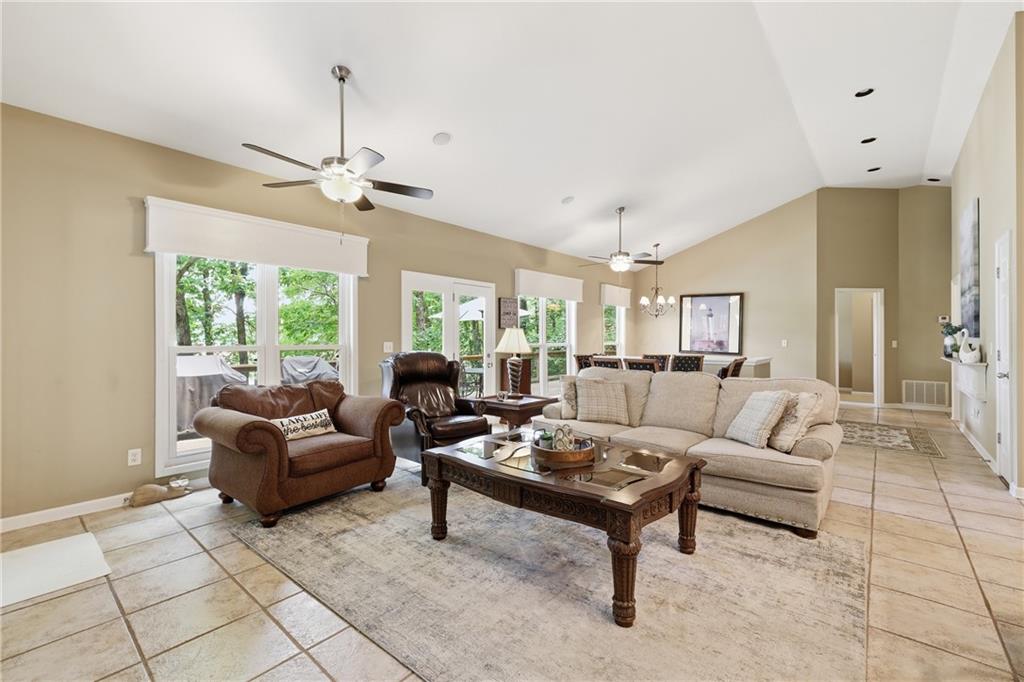 136 Highland Court