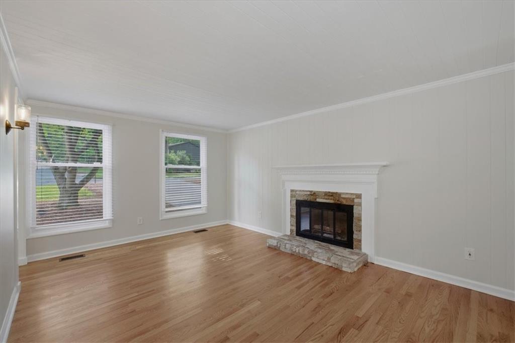 9470 Hillside Drive