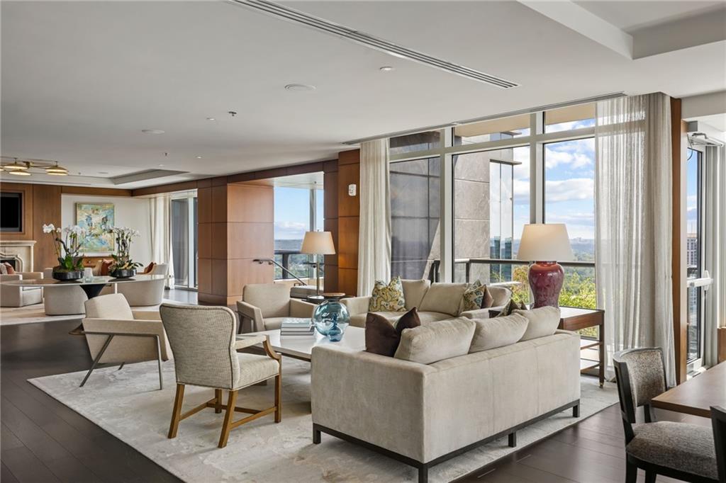 3630 Peachtree Road NE Unit 2604