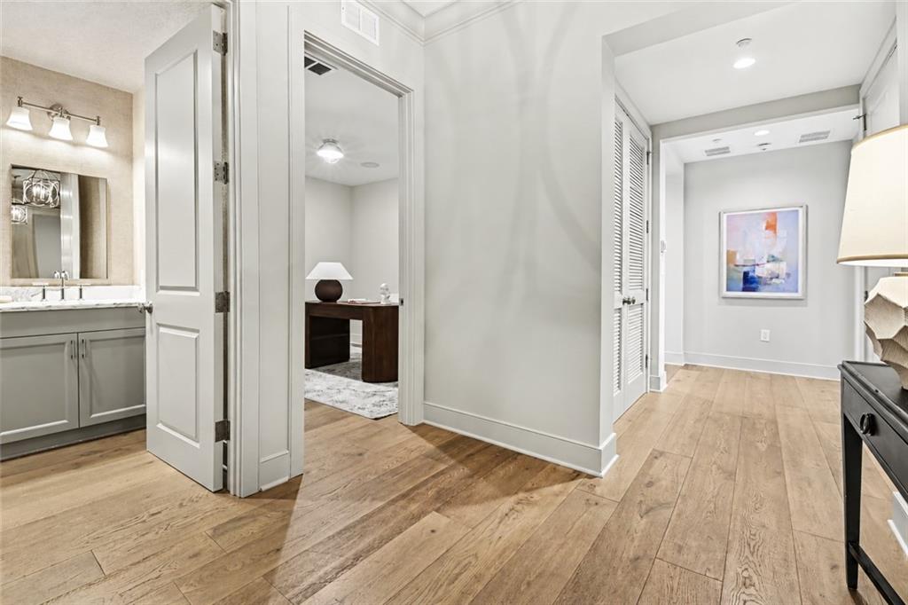 3630 Peachtree Road NE Unit 2604