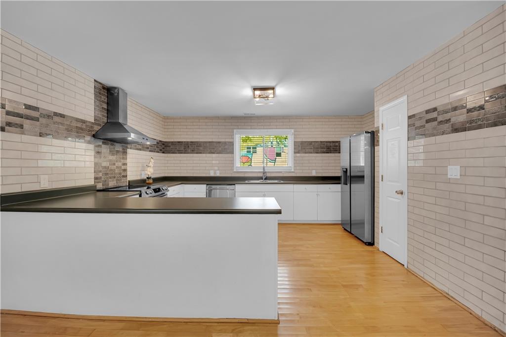 107 Howell Street NE