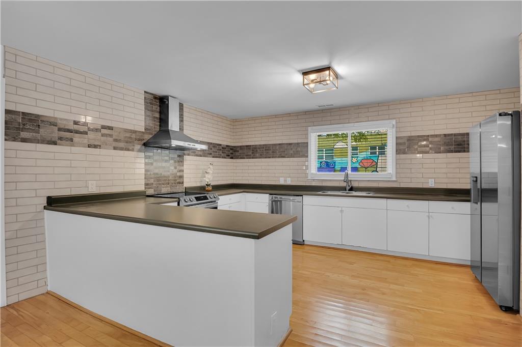 107 Howell Street NE